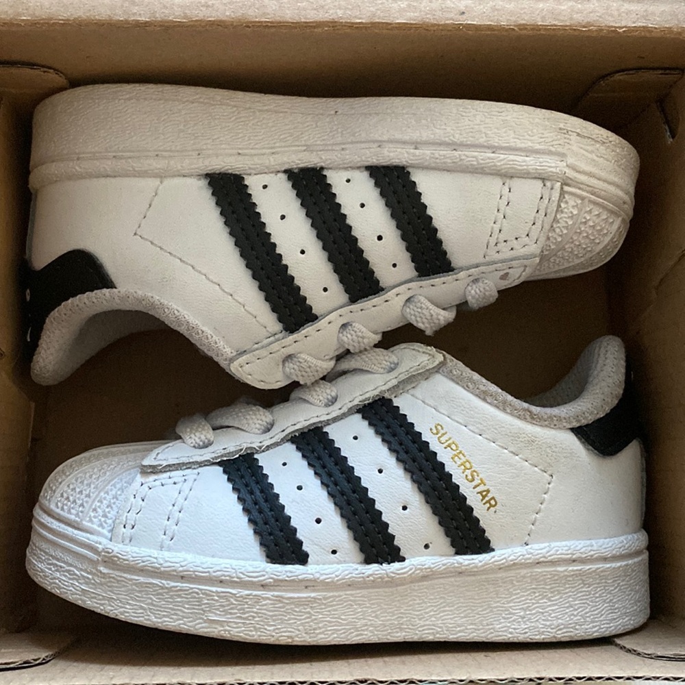 Adidas Shell Toes